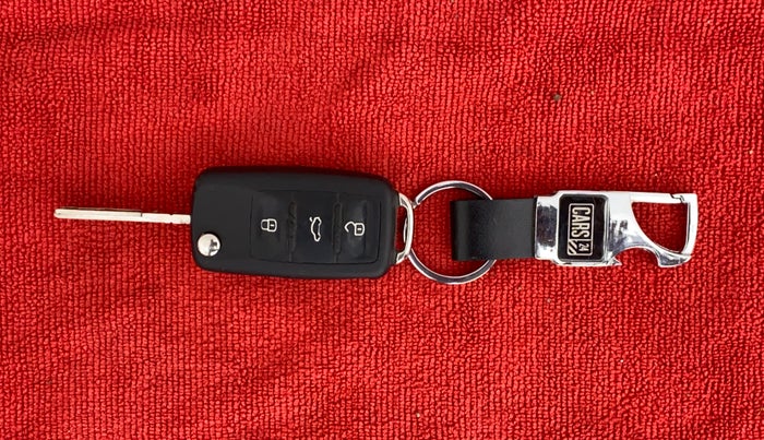 2016 Volkswagen Polo HIGHLINE1.2L PETROL, Petrol, Manual, 68,813 km, Key Close Up