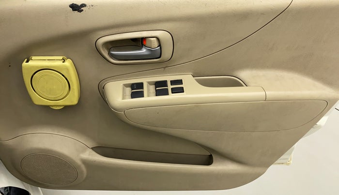 2013 Maruti A Star VXI, Petrol, Manual, 59,542 km, Driver Side Door Panels Control