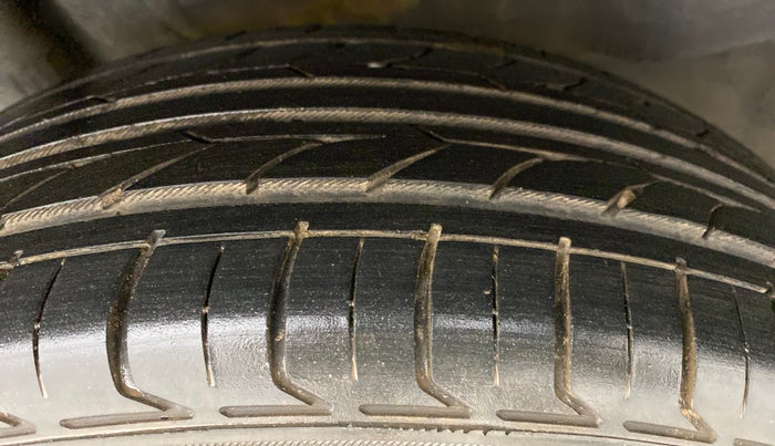 2012 Honda City S MT PETROL, Petrol, Manual, 63,624 km, Right Rear Tyre Tread