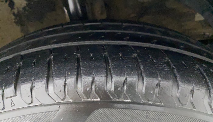 2019 Maruti Ertiga ZXI+ SHVS, Petrol, Manual, 58,577 km, Right Front Tyre Tread