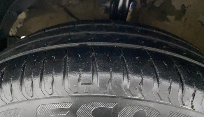 2019 Maruti Ertiga ZXI+ SHVS, Petrol, Manual, 58,577 km, Left Front Tyre Tread