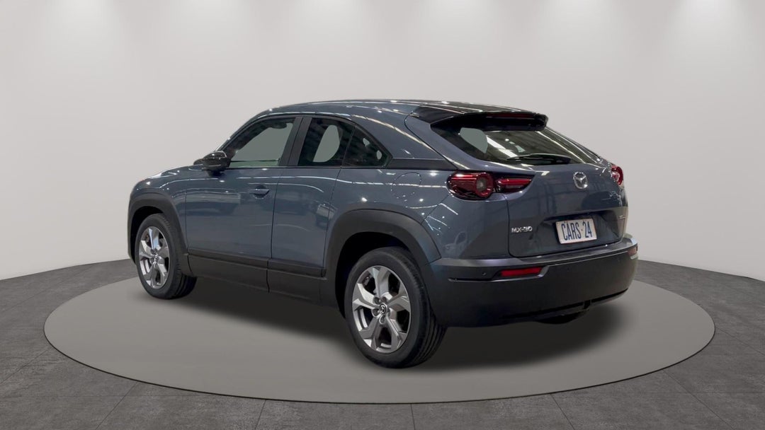 Left Back Diagonal (45- Degree) View