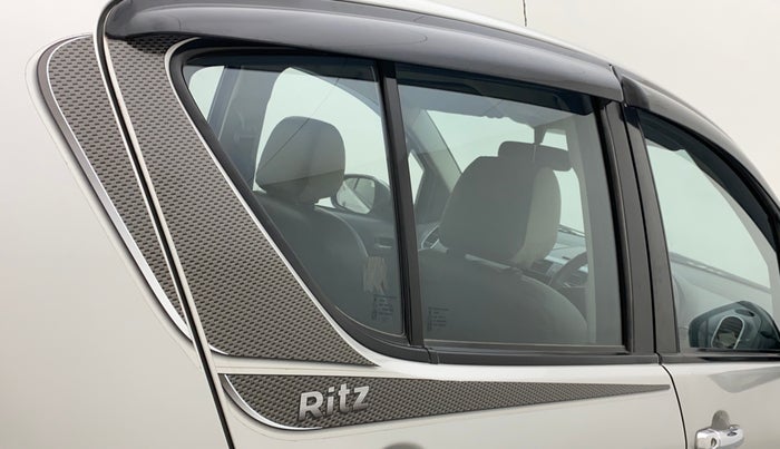 2012 Maruti Ritz VDI, Diesel, Manual, 59,893 km, Right rear door - Graphic sticker