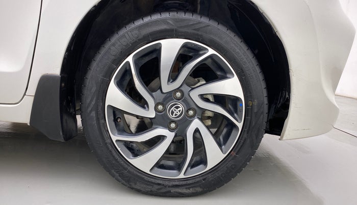 2019 Toyota Glanza V, Petrol, Manual, 35,627 km, Right Front Wheel
