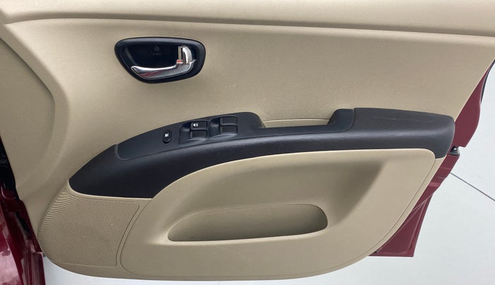 2016 Hyundai i10 SPORTZ 1.1 IRDE2, Petrol, Manual, 22,077 km, Driver Side Door Panels Control