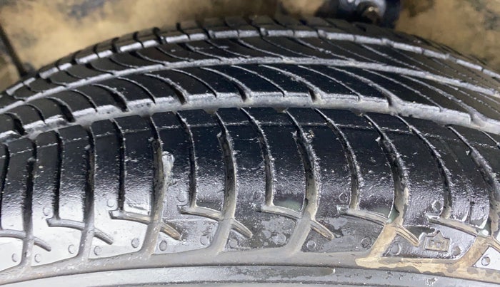 2016 Maruti Celerio ZXI AMT, Petrol, Automatic, 13,853 km, Left Front Tyre Tread
