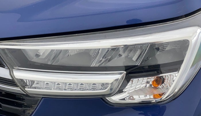 2019 Maruti XL6 ALPHA SHVS  MT, Petrol, Manual, 71,075 km, Left headlight - Minor scratches