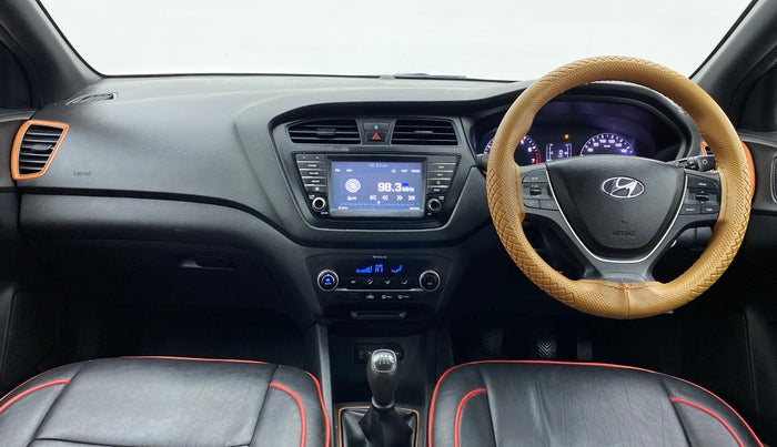 2017 Hyundai Elite i20 ASTA 1.2 DUAL TONE, Petrol, Manual, 72,793 km, Dashboard