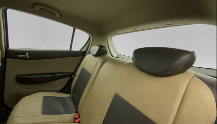 2011 Hyundai i20 SPORTZ 1.2 VTVT, Petrol, Manual, 53,580 km, Right Side Rear Door Cabin