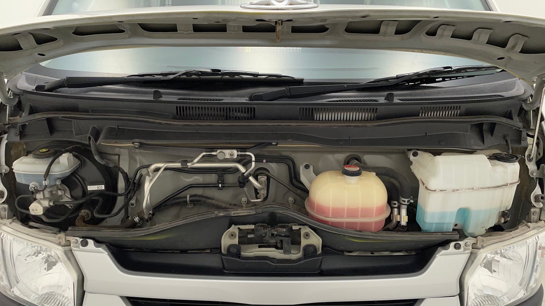 Open Bonnet (Engine)