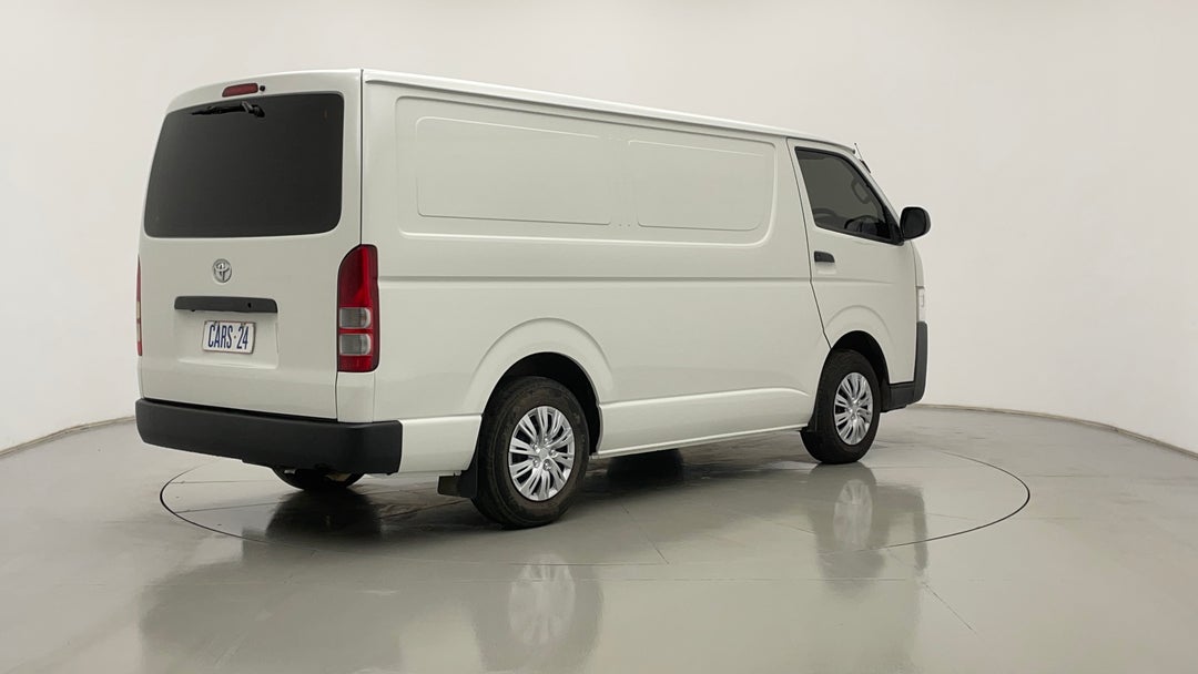 Right Back Diagonal (45- Degree) View