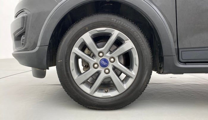 2019 Ford FREESTYLE TITANIUM + 1.2 TI-VCT, Petrol, Manual, 53,851 km, Left Front Wheel