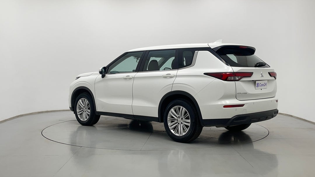 Left Back Diagonal (45- Degree) View