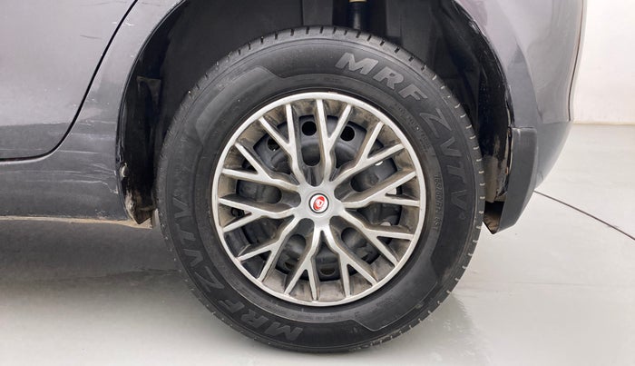 2015 Maruti Swift VXI, Petrol, Manual, 94,507 km, Left Rear Wheel