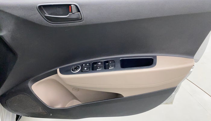 2016 Hyundai Grand i10 MAGNA 1.2 VTVT, Petrol, Manual, 64,878 km, Driver Side Door Panels Control