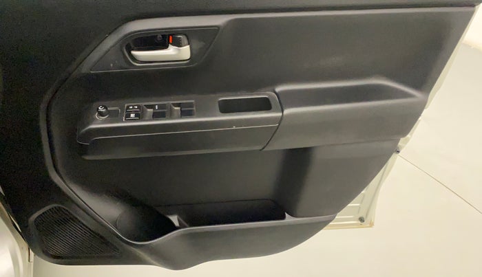 2019 Maruti New Wagon-R VXI (O) 1.2, Petrol, Manual, 33,802 km, Driver Side Door Panels Control