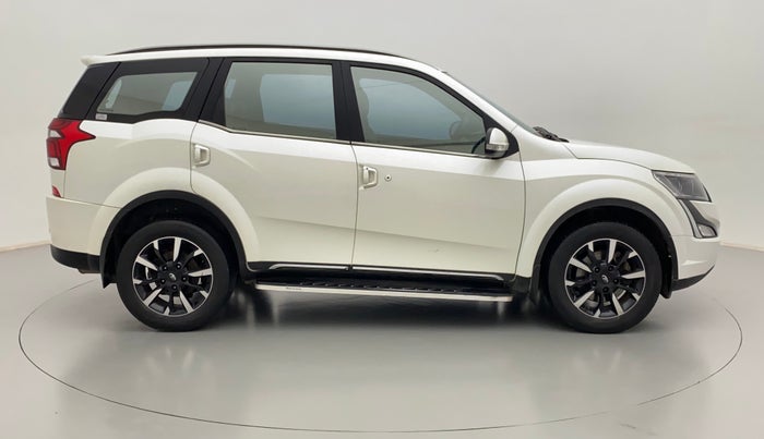 2018 Mahindra XUV500 W11 FWD, Diesel, Manual, 89,232 km, Right Side View