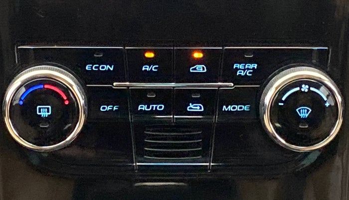 2018 Mahindra XUV500 W11 FWD, Diesel, Manual, 89,232 km, Automatic Climate Control