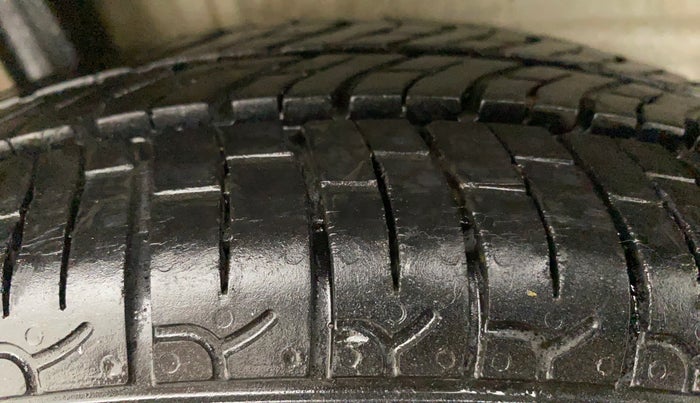 2019 Maruti New Wagon-R LXI CNG 1.0, CNG, Manual, 65,856 km, Right Rear Tyre Tread