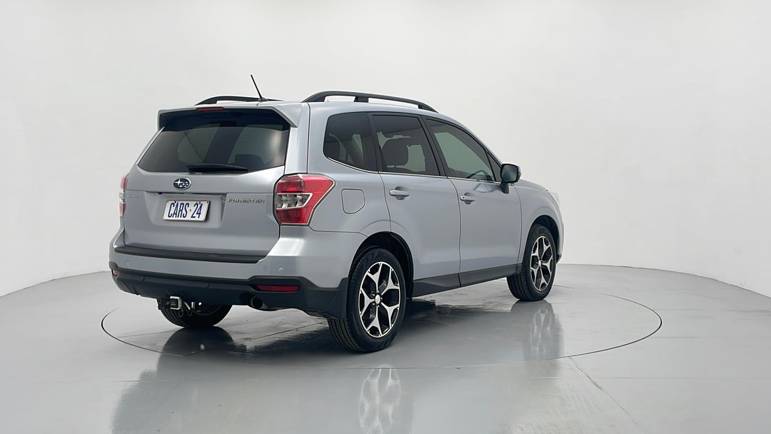 Right Back Diagonal (45- Degree) View