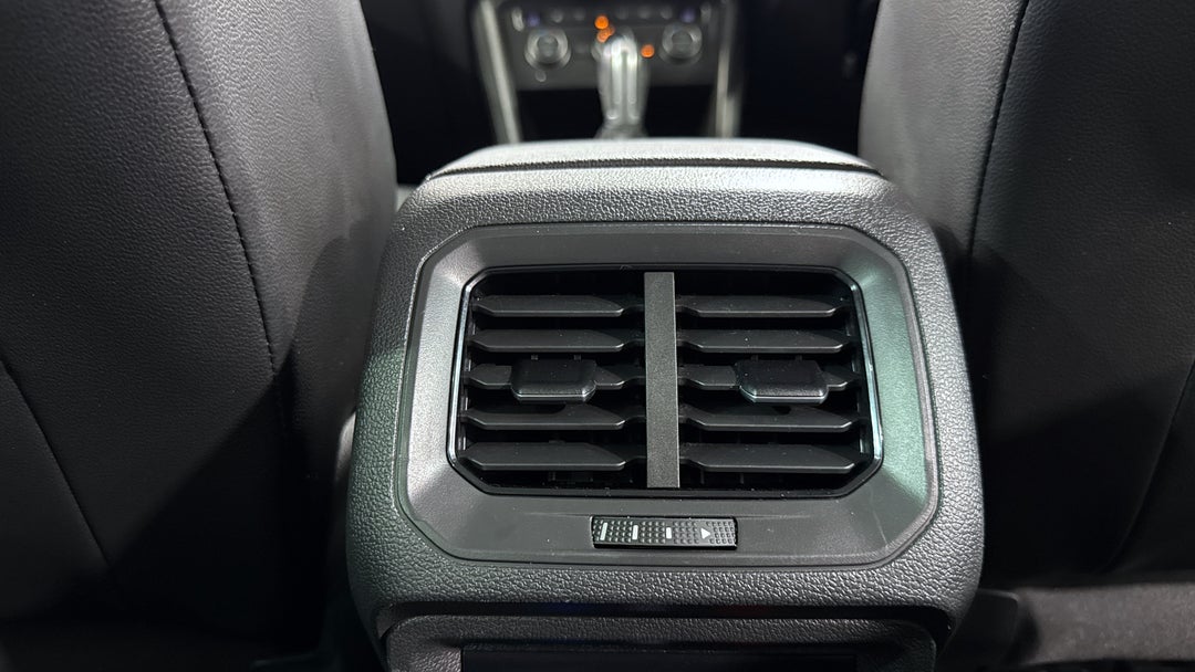 2018 Volkswagen Tiguan 162 Tsi Highline, Automatic, 81232 km, Rear A/C Vent