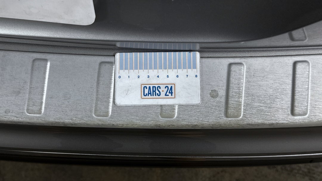 2018 Volkswagen Tiguan 162 Tsi Highline, Automatic, 81232 km, Bumper Rear Scratch