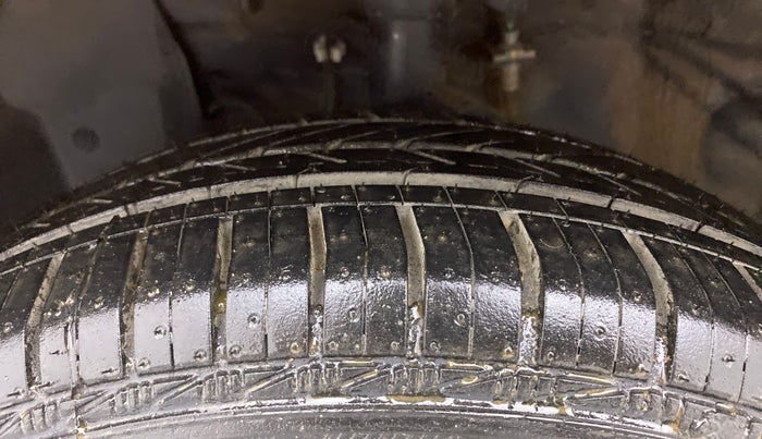 2019 Datsun Go T(O), Petrol, Manual, 64,447 km, Left Front Tyre Tread