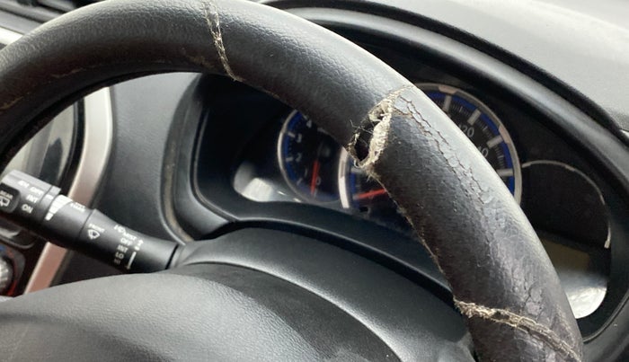 2019 Datsun Go T(O), Petrol, Manual, 64,447 km, Steering wheel - Steering cover is minor torn