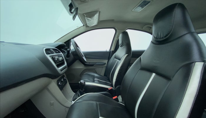 2016 Tata Tiago XM 1.2 REVOTRON, Petrol, Manual, 59,127 km, Right Side Front Door Cabin