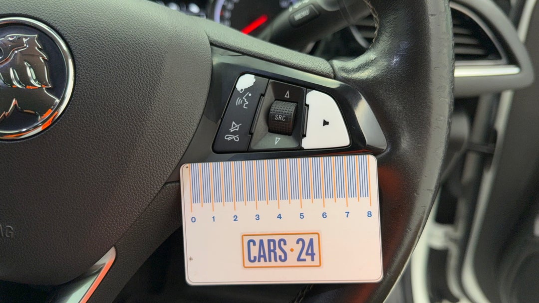 2018 Holden Commodore Rs, Automatic, 138381 km, Steering Wheel Sound control Wear