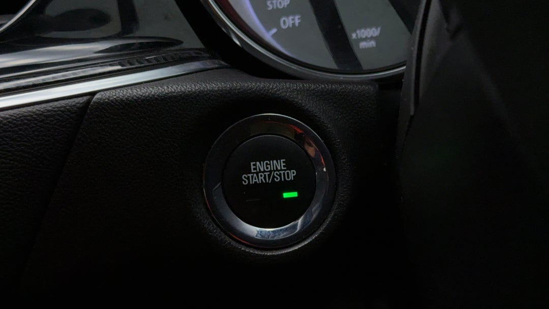 2018 Holden Commodore Rs, Automatic, 138381 km, Keyless / Button Start