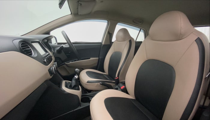 2017 Hyundai Grand i10 SPORTZ (O) 1.2 KAPPA VTVT, Petrol, Manual, 53,993 km, Right Side Front Door Cabin