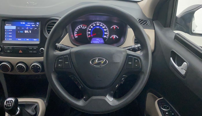 2017 Hyundai Grand i10 SPORTZ (O) 1.2 KAPPA VTVT, Petrol, Manual, 53,993 km, Steering Wheel Close Up