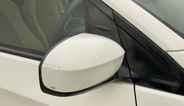 2013 Honda Brio VX MT, Petrol, Manual, 25,516 km, Right rear-view mirror - Folding motor not working