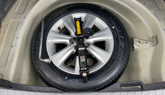 2010 Toyota Corolla Altis GL PETROL, Petrol, Manual, 70,615 km, Spare Tyre