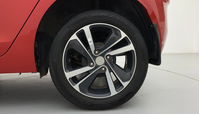 2020 Tata ALTROZ XZ 1.2, Petrol, Manual, 28,820 km, Left Rear Wheel