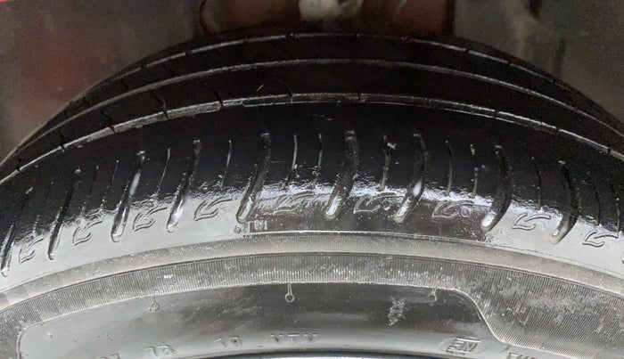 2020 Tata ALTROZ XZ 1.2, Petrol, Manual, 28,820 km, Left Front Tyre Tread