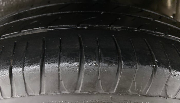 2018 Maruti Celerio VXI CNG, CNG, Manual, 44,110 km, Left Rear Tyre Tread