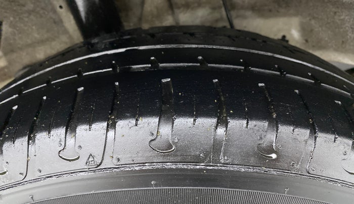 2019 Hyundai Elite i20 MAGNA PLUS 1.2, Petrol, Manual, 42,787 km, Right Rear Tyre Tread