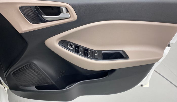 2019 Hyundai Elite i20 MAGNA PLUS 1.2, Petrol, Manual, 42,787 km, Driver Side Door Panels Control