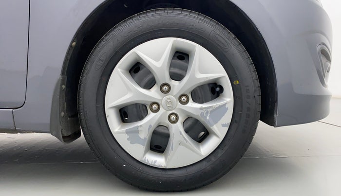 2017 Hyundai Verna FLUIDIC 1.4 VTVT, Petrol, Manual, 48,231 km, Right Front Wheel