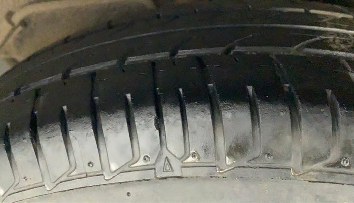 2012 Hyundai i10 SPORTZ 1.2 AT, Petrol, Automatic, 48,840 km, Left Rear Tyre Tread