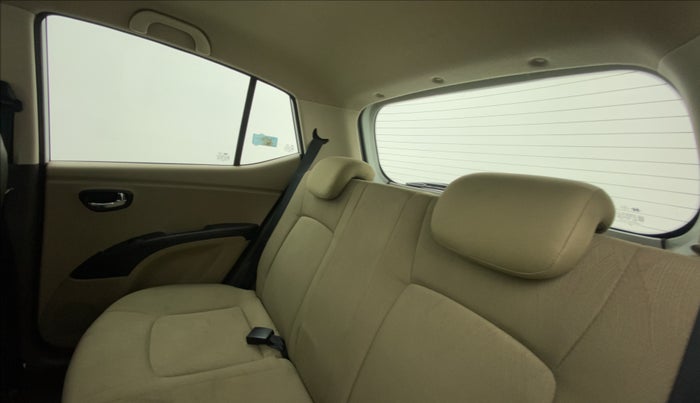 2012 Hyundai i10 SPORTZ 1.2 AT, Petrol, Automatic, 48,840 km, Right Side Rear Door Cabin