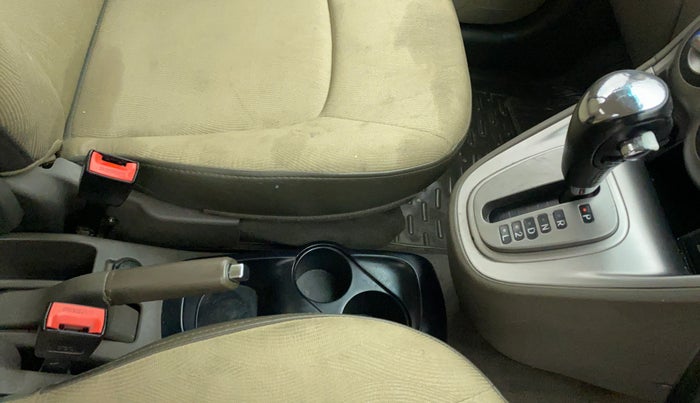 2012 Hyundai i10 SPORTZ 1.2 AT, Petrol, Automatic, 48,840 km, Gear Lever