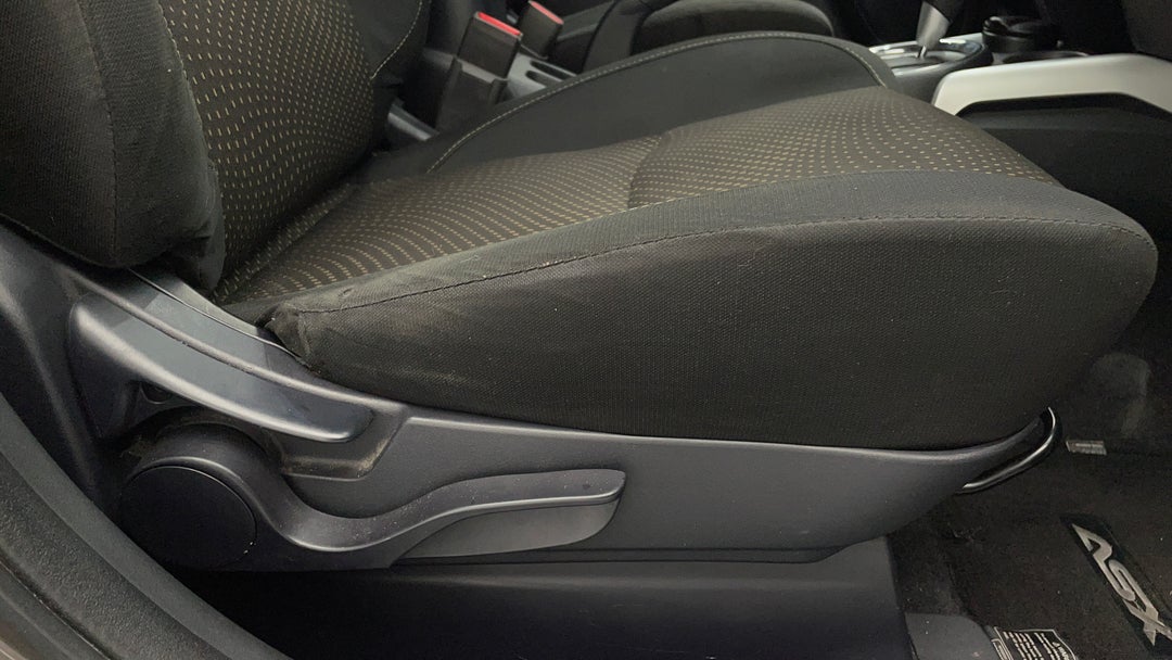 2013 Mitsubishi ASX (2wd), Automatic, 118833 km, Drivers Side Adjustment Panel