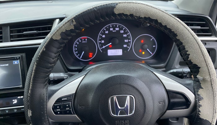 2017 Honda BR-V 1.5 i-VTEC S, Petrol, Manual, 50,152 km, Steering wheel - Steering cover is minor torn