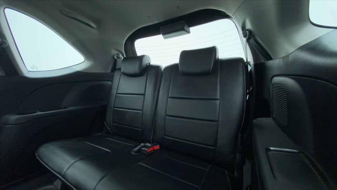 Third Seat Row ( optional )