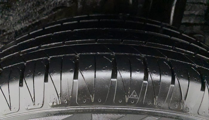 2020 KIA SONET HTK PLUS 1.2, Petrol, Manual, 19,369 km, Left Rear Tyre Tread