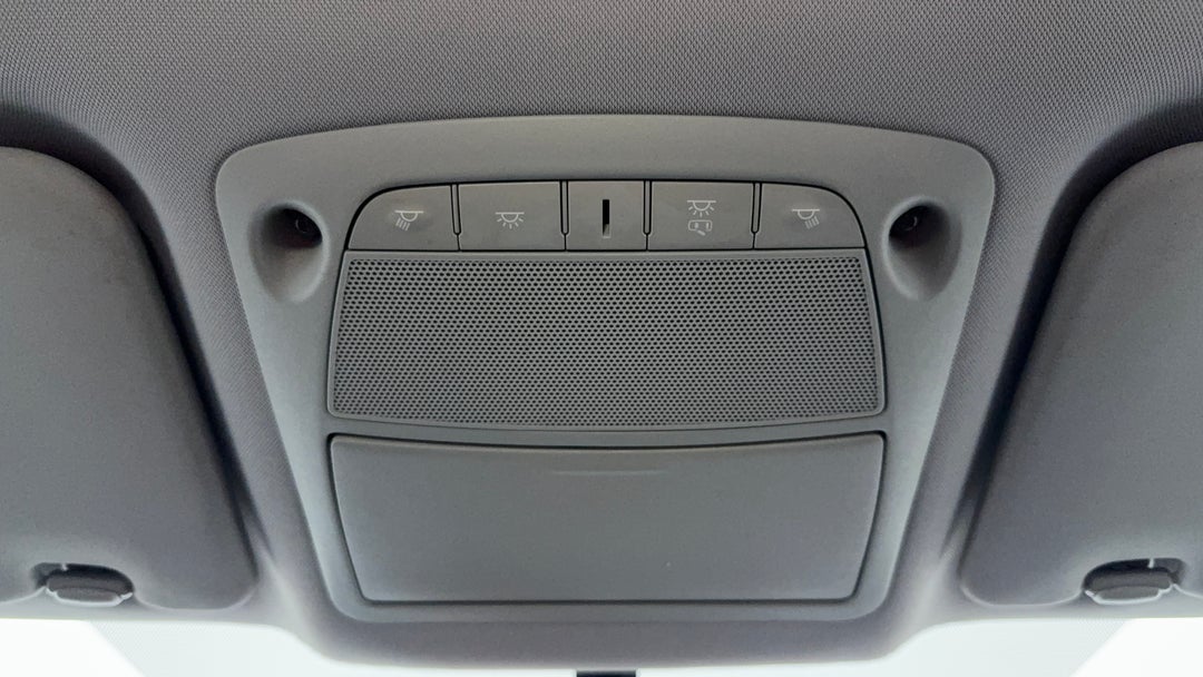 On-Roof Controls/Sunglass holder