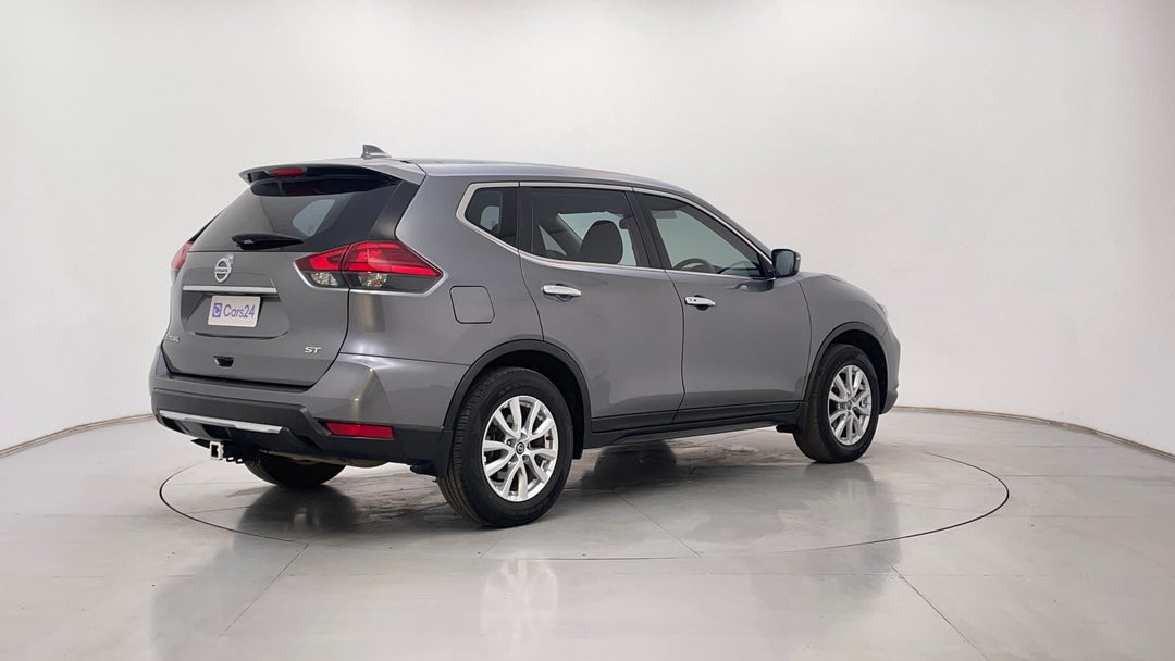 Right Back Diagonal (45- Degree) View